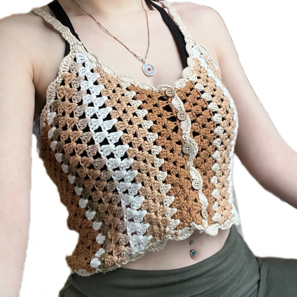 Crocheted Cropped tank top. Button down. NEW WITH TAGS INCLUSION XTRA BUTTON